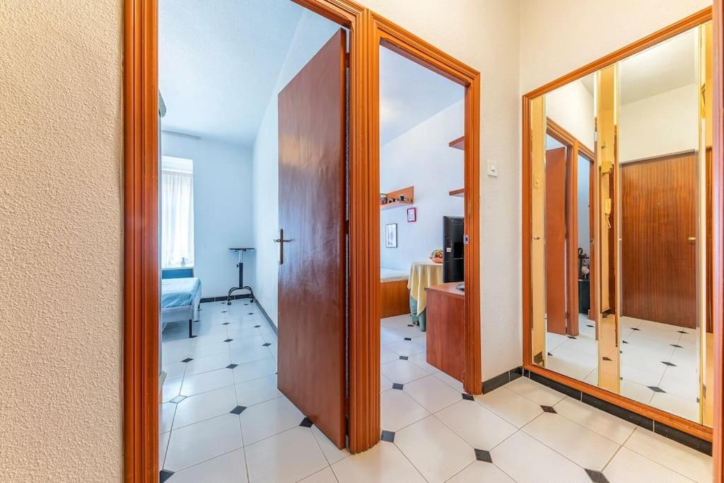 엘다 Piso En Pueblo Cerca De La Costa 아파트 외부 사진